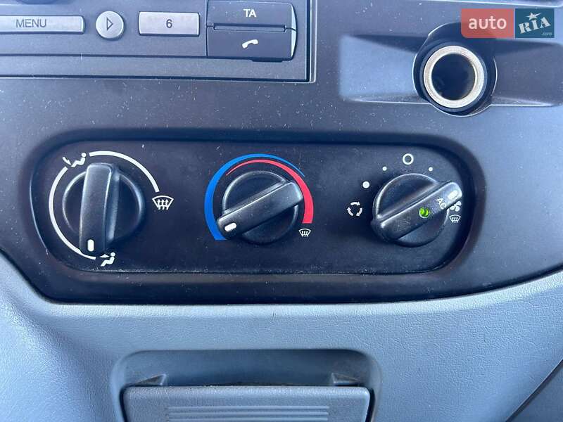Вантажний фургон Ford Transit 2012 в Одесі