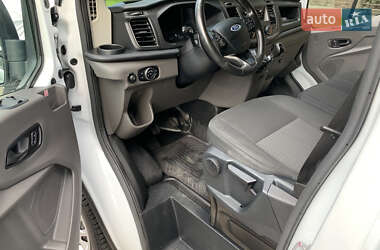 Грузовой фургон Ford Transit 2022 в 