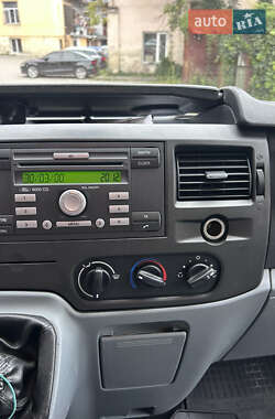 Грузопассажирский фургон Ford Transit 2012 в 