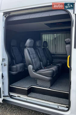 Грузопассажирский фургон Ford Transit 2015 в 