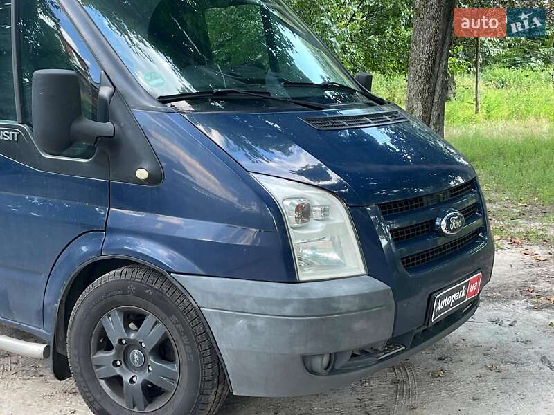 Грузовой фургон Ford Transit 2010 в Киеве