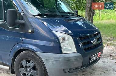 Грузовой фургон Ford Transit 2010 в 