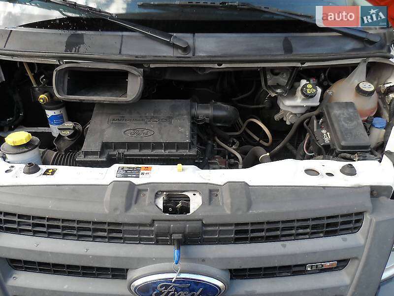 Микроавтобус Ford Transit 2007 в Новгород-Северском