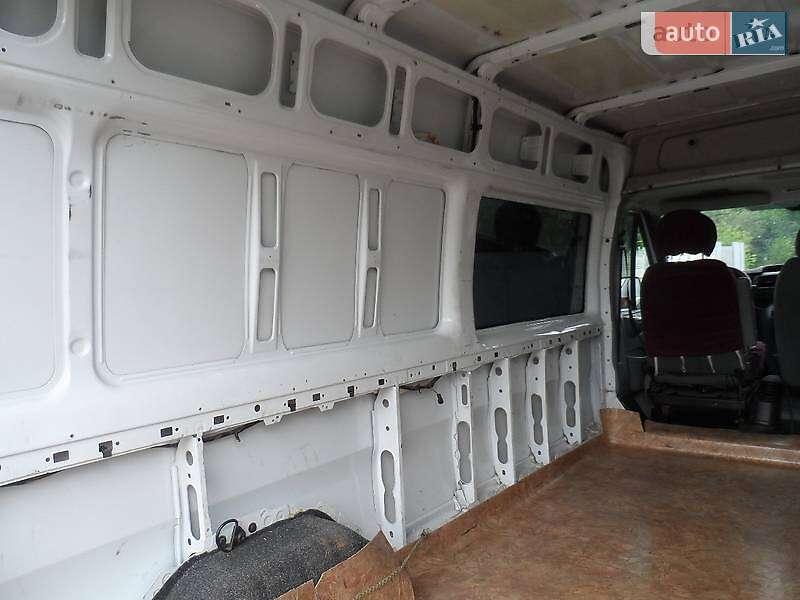 Микроавтобус Ford Transit 2007 в Новгород-Северском