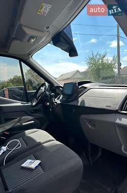 Вантажний фургон Ford Transit 2016 в 
