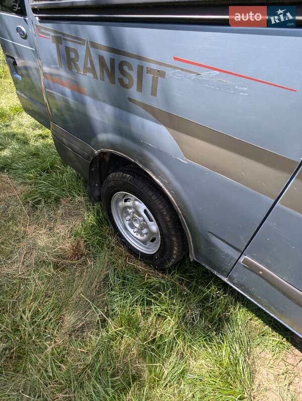 Микроавтобус Ford Transit 2002 в Яремче