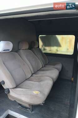 Вантажопасажирський фургон Ford Transit 2000 в 