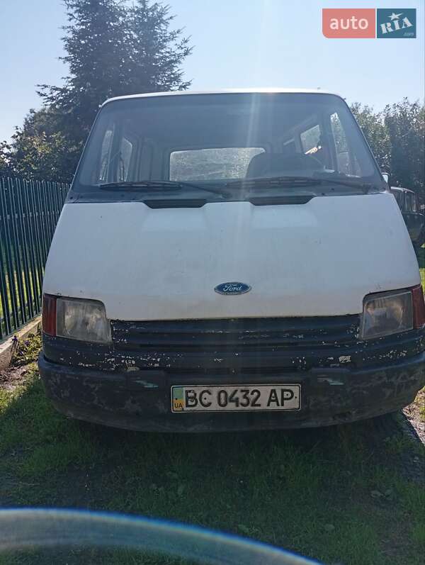 Другие грузовики Ford Transit 1986 в Самборе