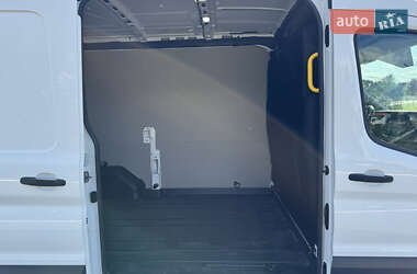 Грузовой фургон Ford Transit 2021 в 