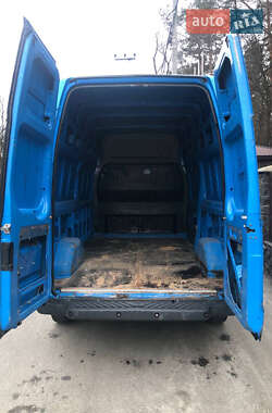 Грузовой фургон Ford Transit 2006 в 