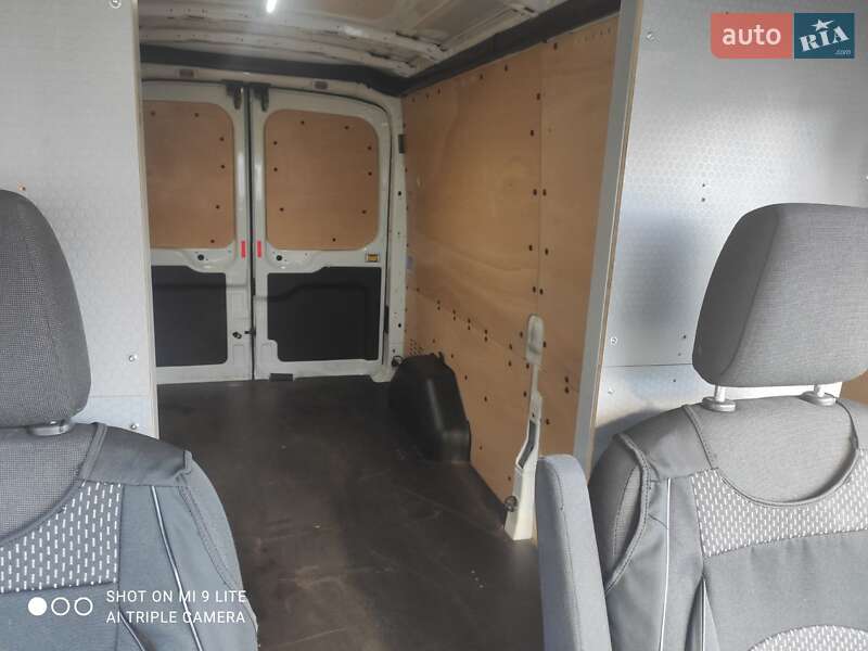 Грузовой фургон Ford Transit 2017 в Киеве