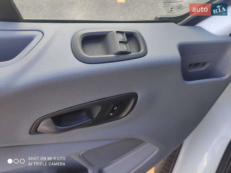 Вантажний фургон Ford Transit 2017 в Києві фото 22 Вантажний фургон Ford Transit 2017 в Києві