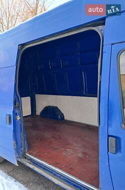 Вантажний фургон Ford Transit 2005 в 
