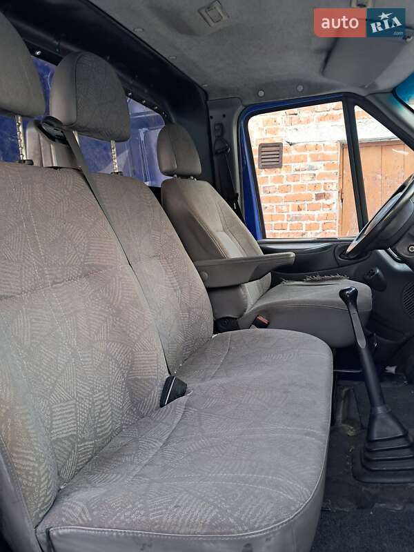 Вантажний фургон Ford Transit 2005 в Первомайську