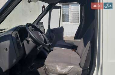 Грузовой фургон Ford Transit 2006 в 