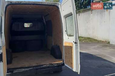 Грузовой фургон Ford Transit 2006 в 