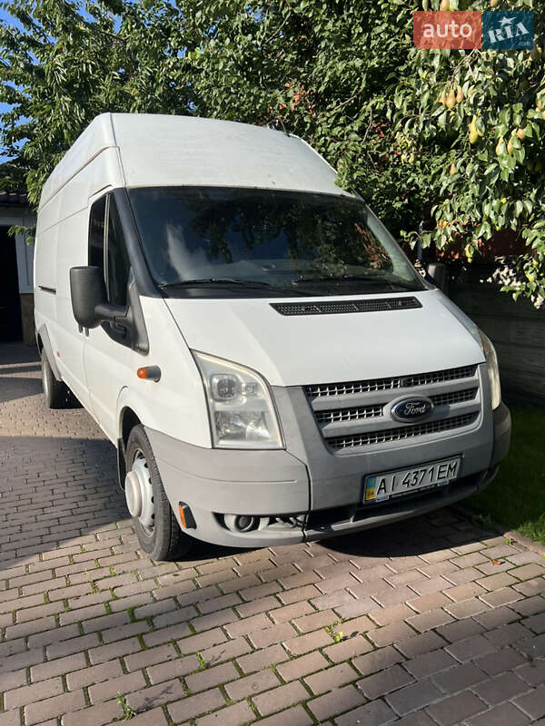 Грузовой фургон Ford Transit 2013 в 