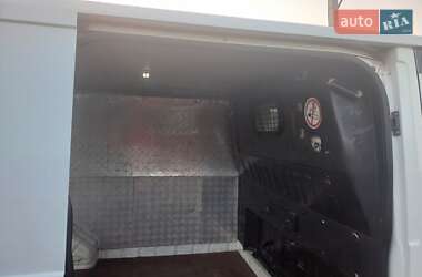 Грузовой фургон Ford Transit 2011 в 