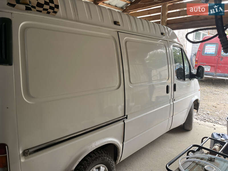 Грузовой фургон Ford Transit 1999 в Заречье