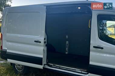 Грузовой фургон Ford Transit 2020 в 