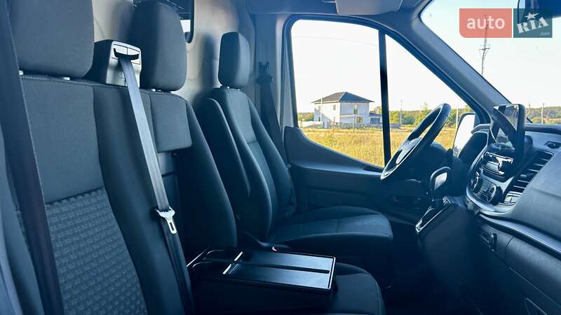 Вантажний фургон Ford Transit 2020 в Києві