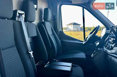 Грузовой фургон Ford Transit 2020 в 