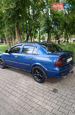 Грузопассажирский фургон Ford Transit 2005 в 
