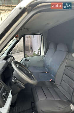 Грузовой фургон Ford Transit 2011 в 
