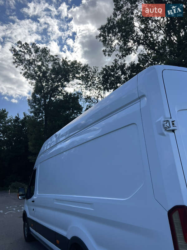 Грузовой фургон Ford Transit 2016 в Дунаевцах