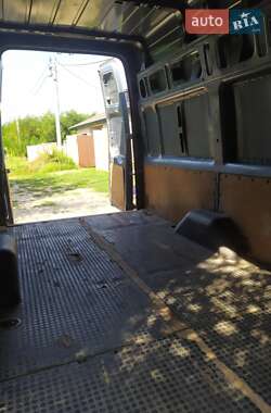 Грузовой фургон Ford Transit 2005 в 