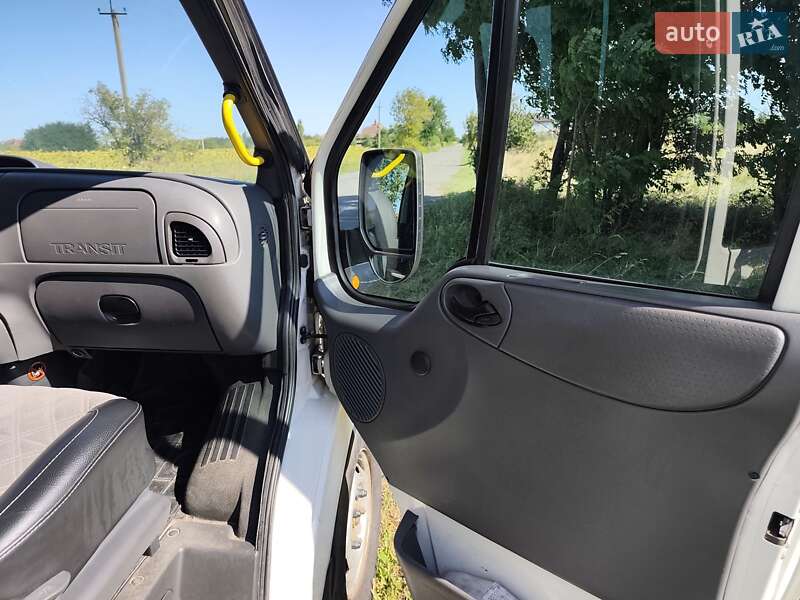 Грузопассажирский фургон Ford Transit 2006 в Подгорцах фото 25 Грузопассажирский фургон Ford Transit 2006 в Подгорцах
