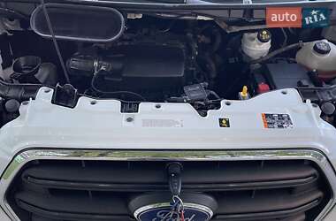 Грузовой фургон Ford Transit 2019 в 