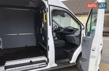 Грузовой фургон Ford Transit 2014 в 