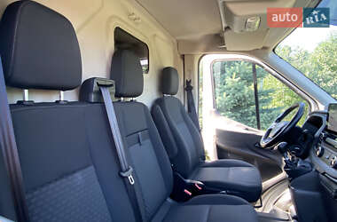 Вантажний фургон Ford Transit 2021 в 