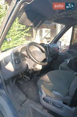 Грузовой фургон Ford Transit 2004 в 