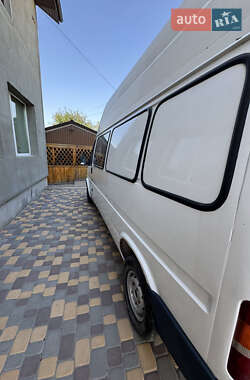 Микроавтобус Ford Transit 2000 в 