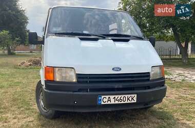 Вантажопасажирський фургон Ford Transit 1988 в 