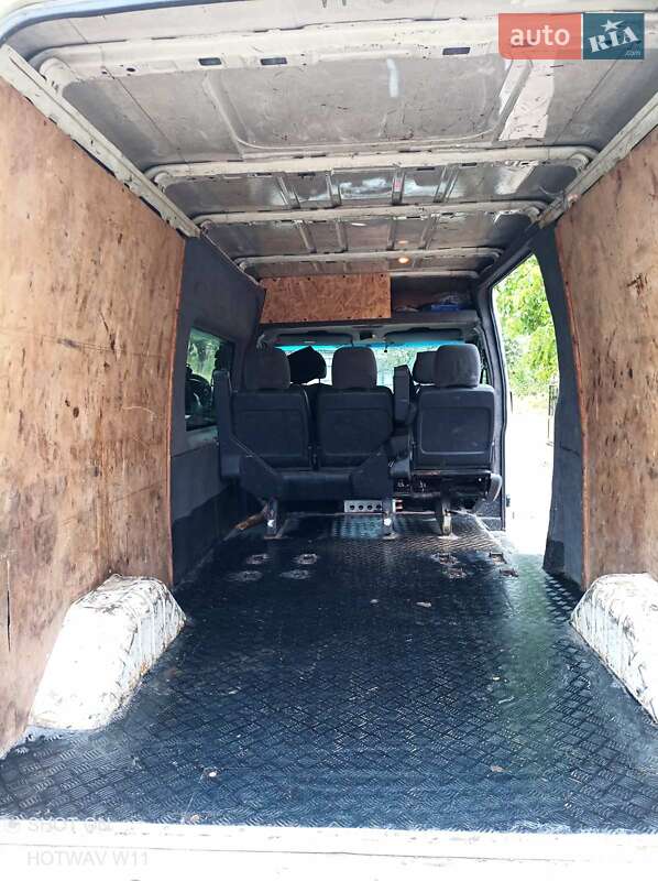 Грузовой фургон Ford Transit 2002 в Одессе