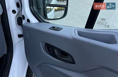 Грузовой фургон Ford Transit 2016 в 
