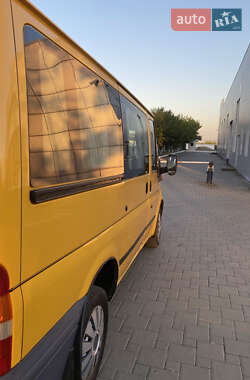 Вантажопасажирський фургон Ford Transit 2005 в 