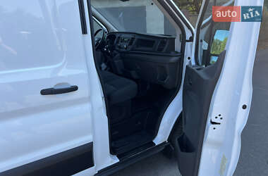 Грузовой фургон Ford Transit 2019 в 