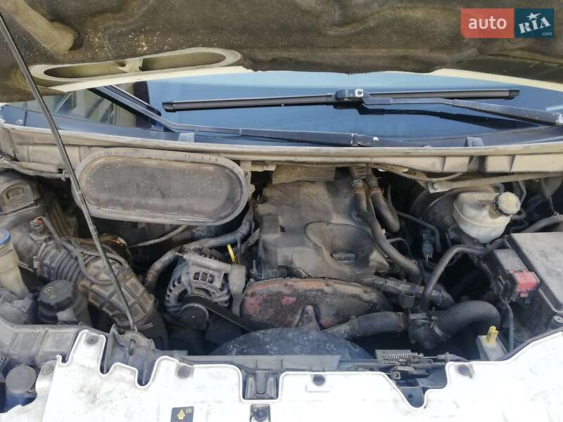 Вантажний фургон Ford Transit 2014 в Львові