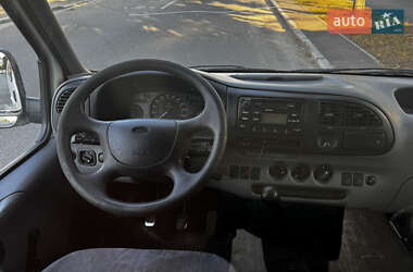 Грузопассажирский фургон Ford Transit 2000 в 