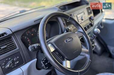 Грузовой фургон Ford Transit 2011 в 