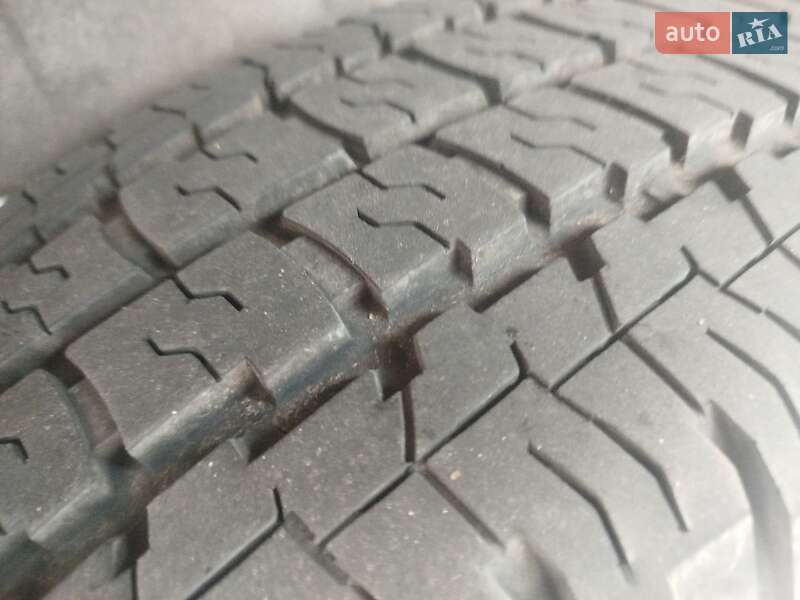 Вантажопасажирський фургон Ford Transit 2005 в Львові