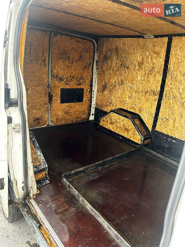 Вантажний фургон Ford Transit 2004 в Вишневому фото 10 Вантажний фургон Ford Transit 2004 в Вишневому