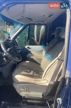 Микроавтобус Ford Transit 2011 в 
