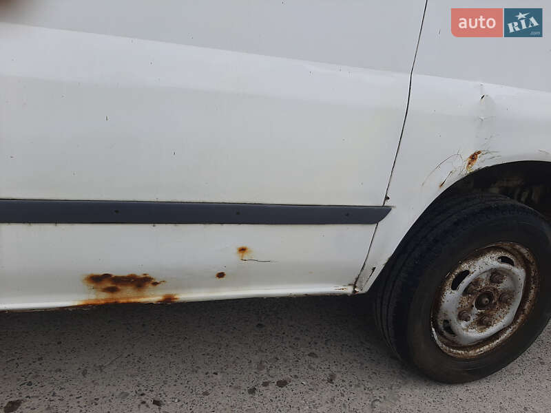 Вантажний фургон Ford Transit 2007 в Львові