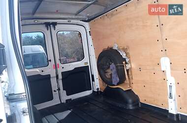 Вантажний фургон Ford Transit 2016 в 