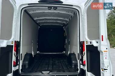 Вантажний фургон Ford Transit 2021 в 